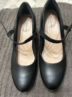 Clarks Black Mary Jane Strap Pump